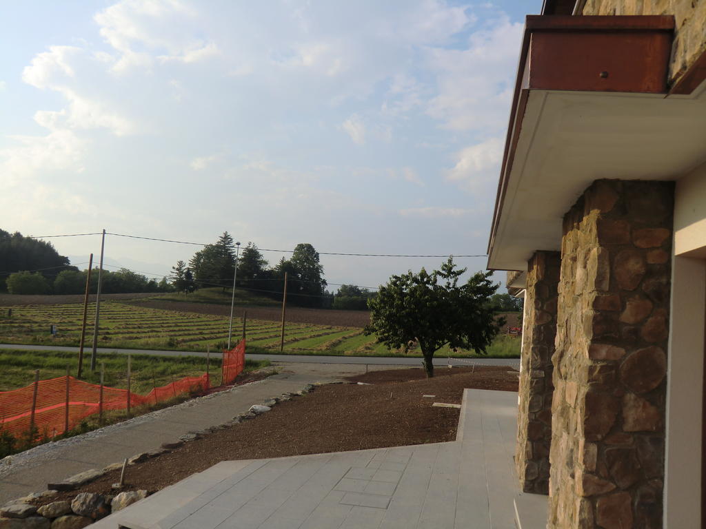 Alloggio Agrituristico Ai Tre Castelli Moruzzo Exterior photo